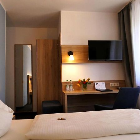 Hasi'S Hotel Grafing bei Muenchen ภายนอก รูปภาพ
