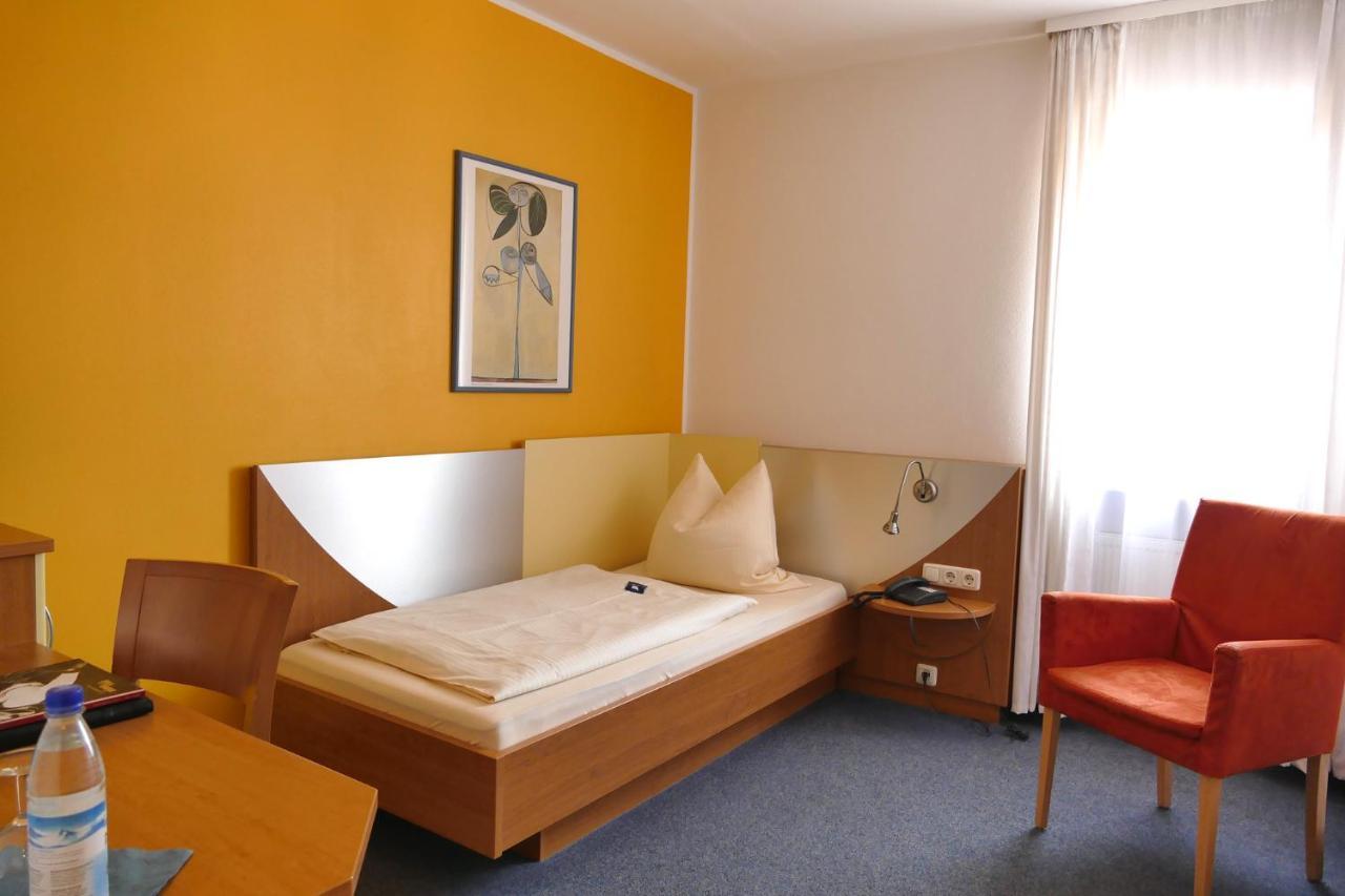 Hasi'S Hotel Grafing bei Muenchen ภายนอก รูปภาพ