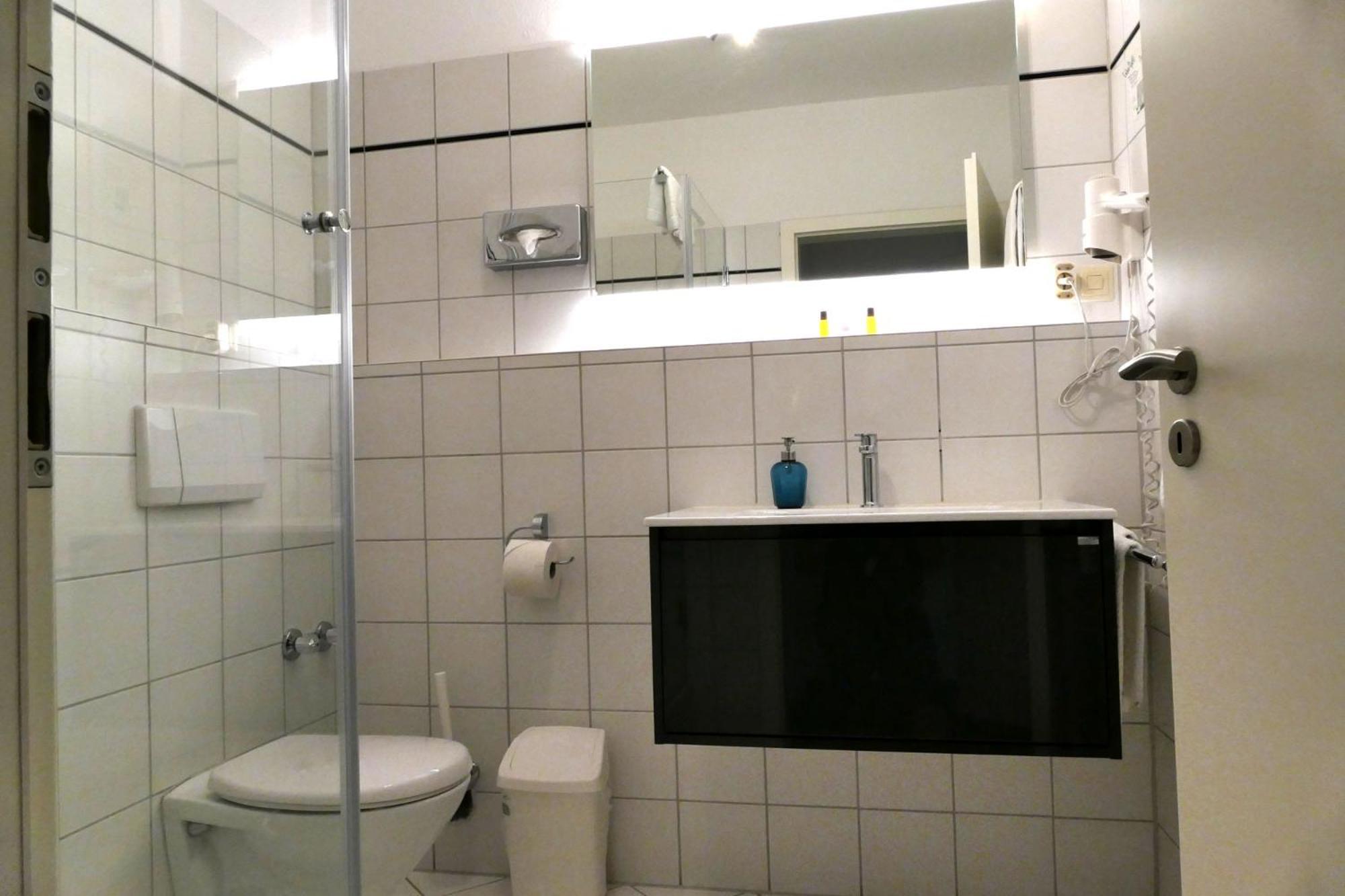 Hasi'S Hotel Grafing bei Muenchen ภายนอก รูปภาพ